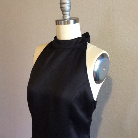 Mini LBD Cocktail Dress ✨ - Picture 3 of 8